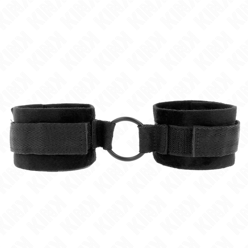 img_189160_edec5a438706d1642a86d3beeb44be1b_1 KINK - BEGINNER FUR HAND CUFFS 25 CM WITH O-RING 4 CM BLACK ADJUSTABLE 15-25 CM - Image 1