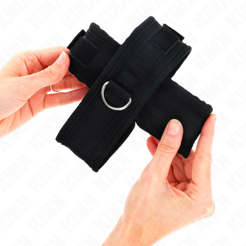 img_189244_74402170a1310544bd297f27aabfe4b6_1 KINK - CROSS CUFFS BLACK 34 X 5.5 CM - Image 1